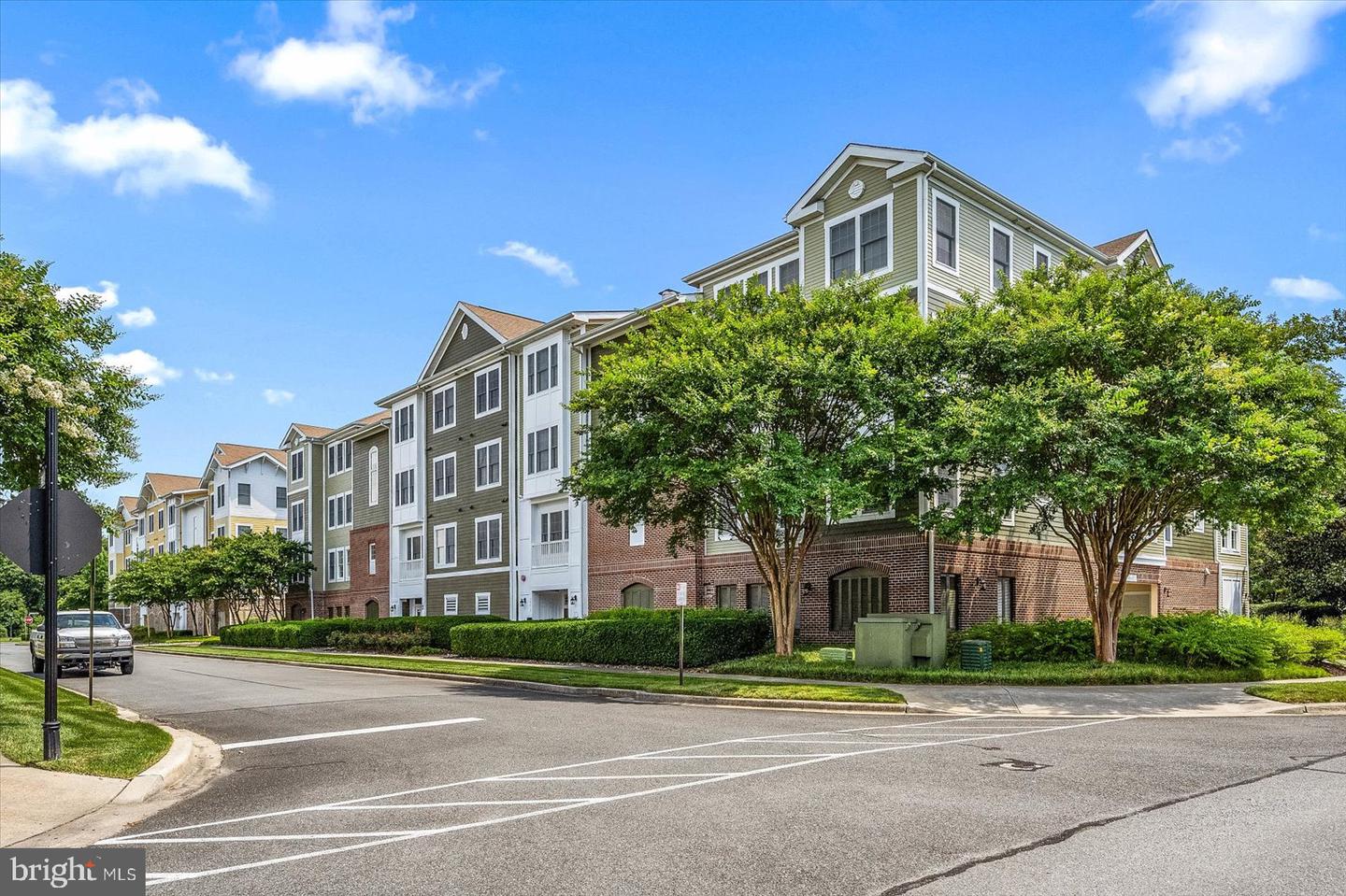 38415 Boxwood Ter #104b
