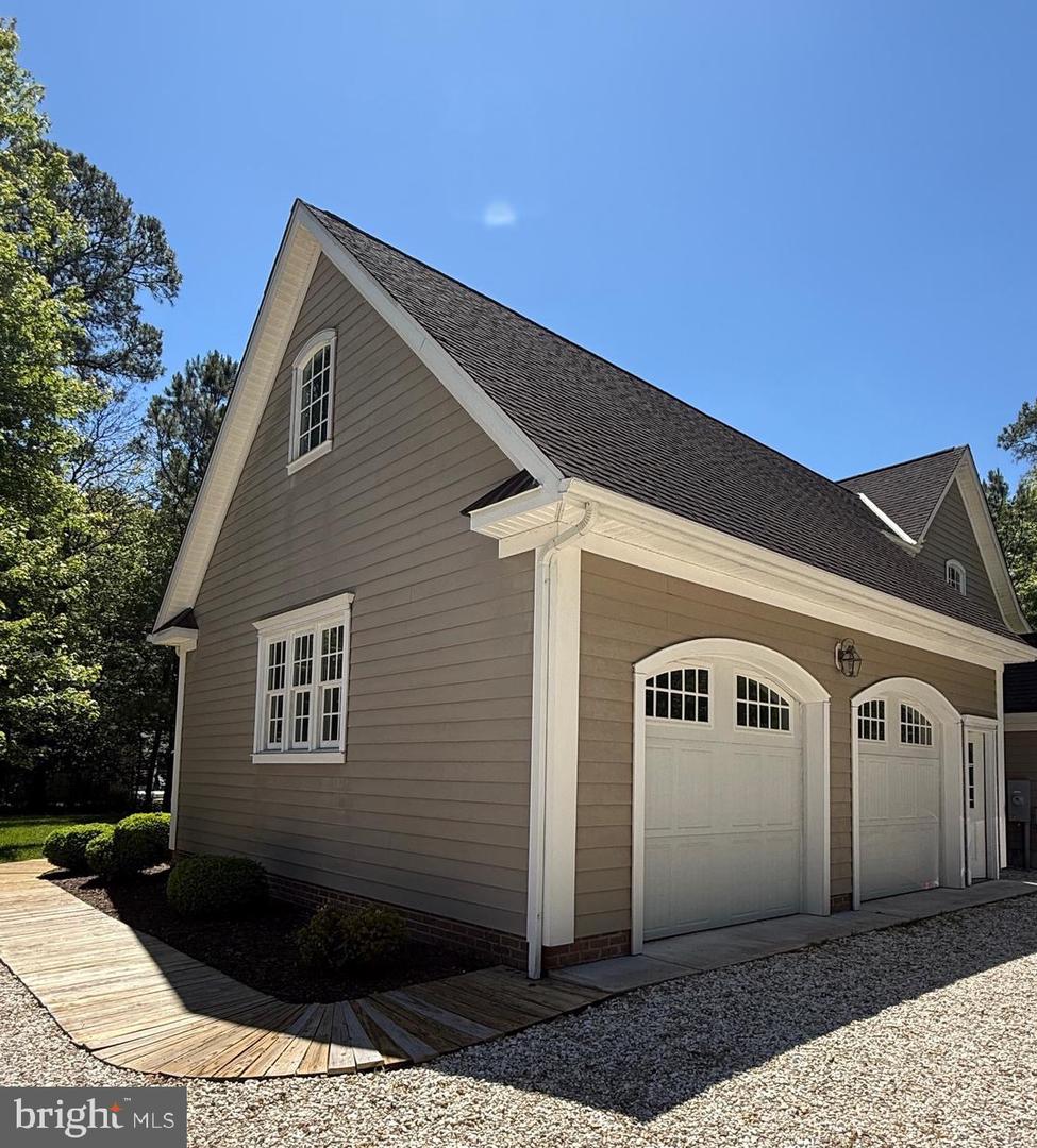 18 Short Rd