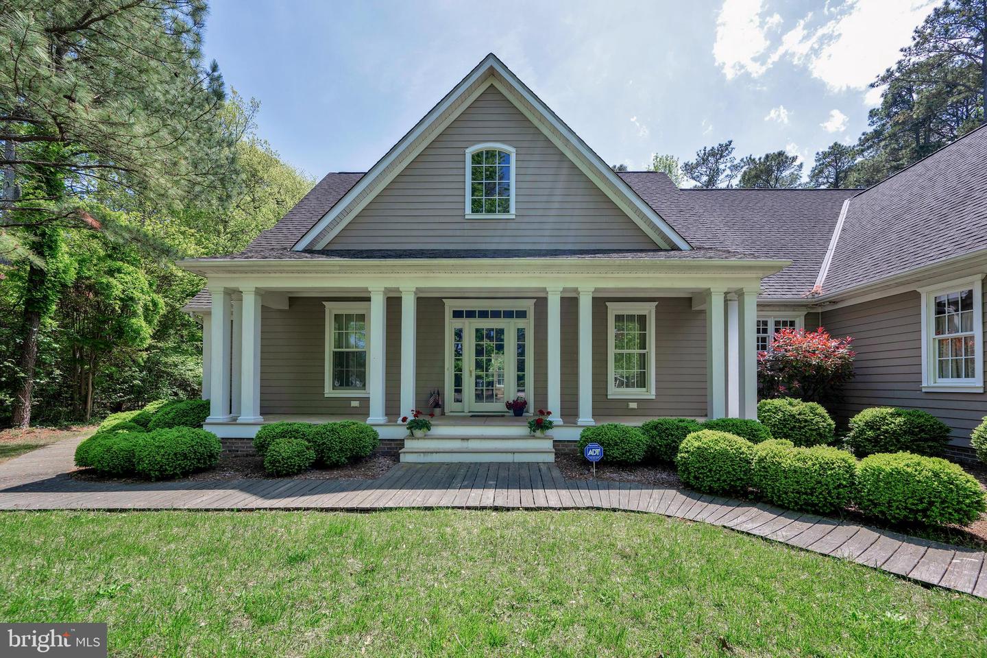 18 Short Rd