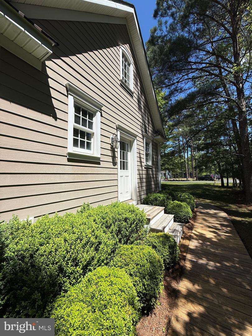 18 Short Rd