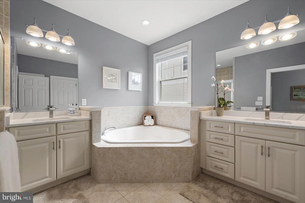36452 WILD ROSE CIRCLE