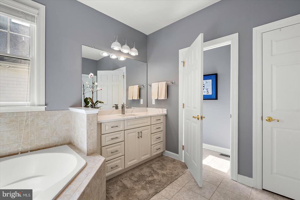 36452 WILD ROSE CIRCLE