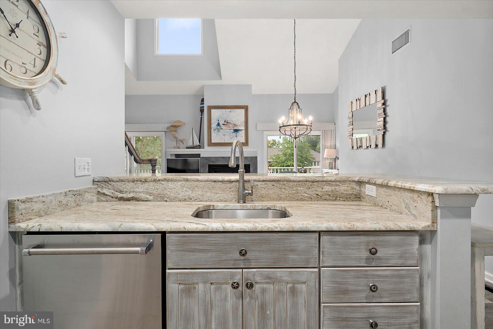 39184 PINE LAKE DRIVE 55039