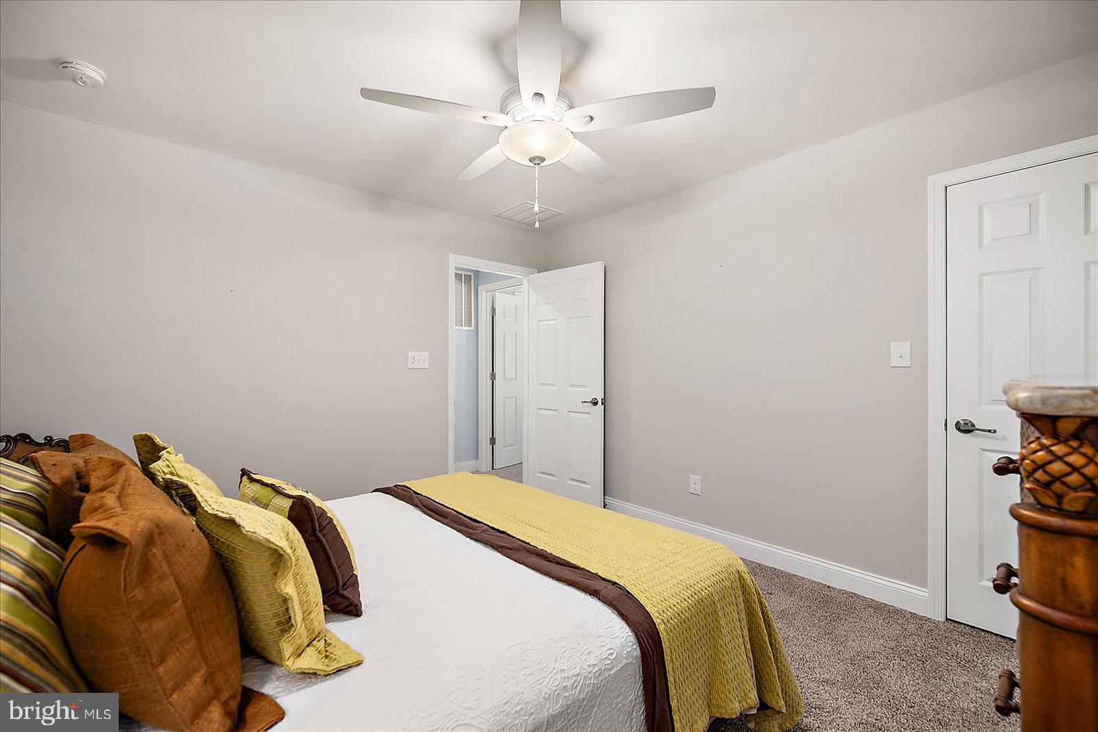 30361 SEA WATCH WALK