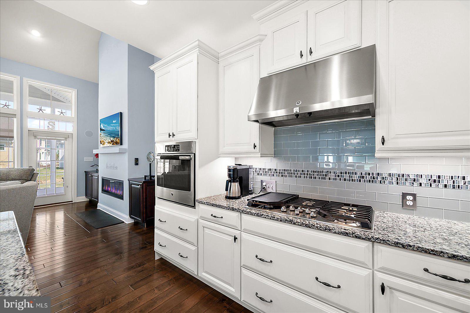 30361 SEA WATCH WALK