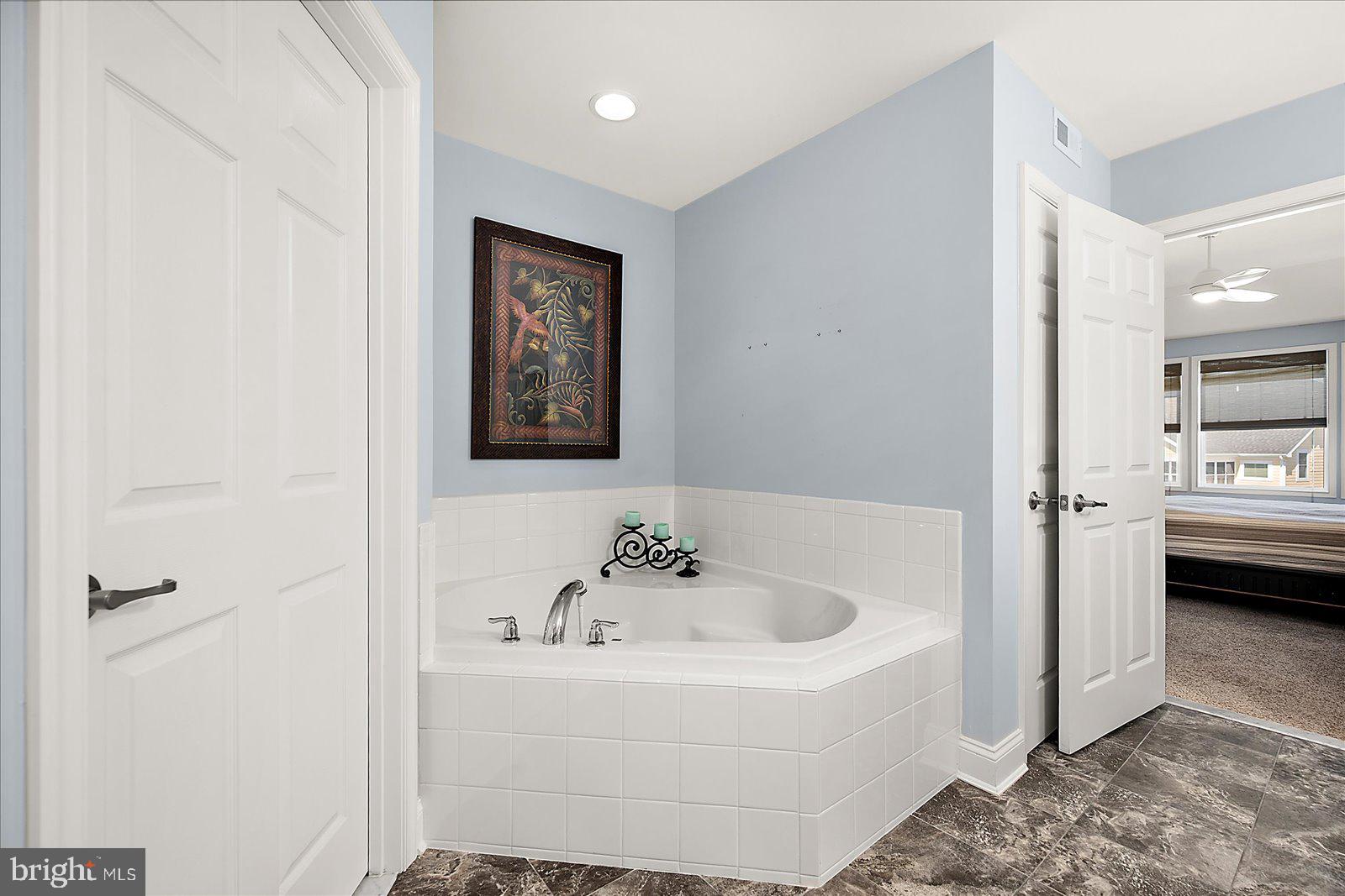 30361 SEA WATCH WALK