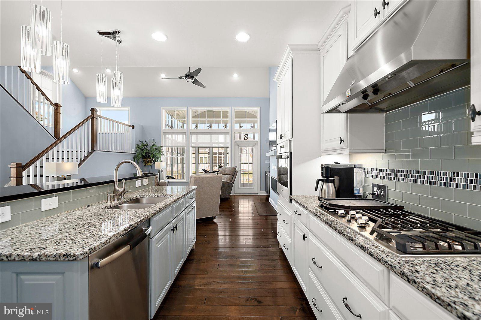 30361 SEA WATCH WALK