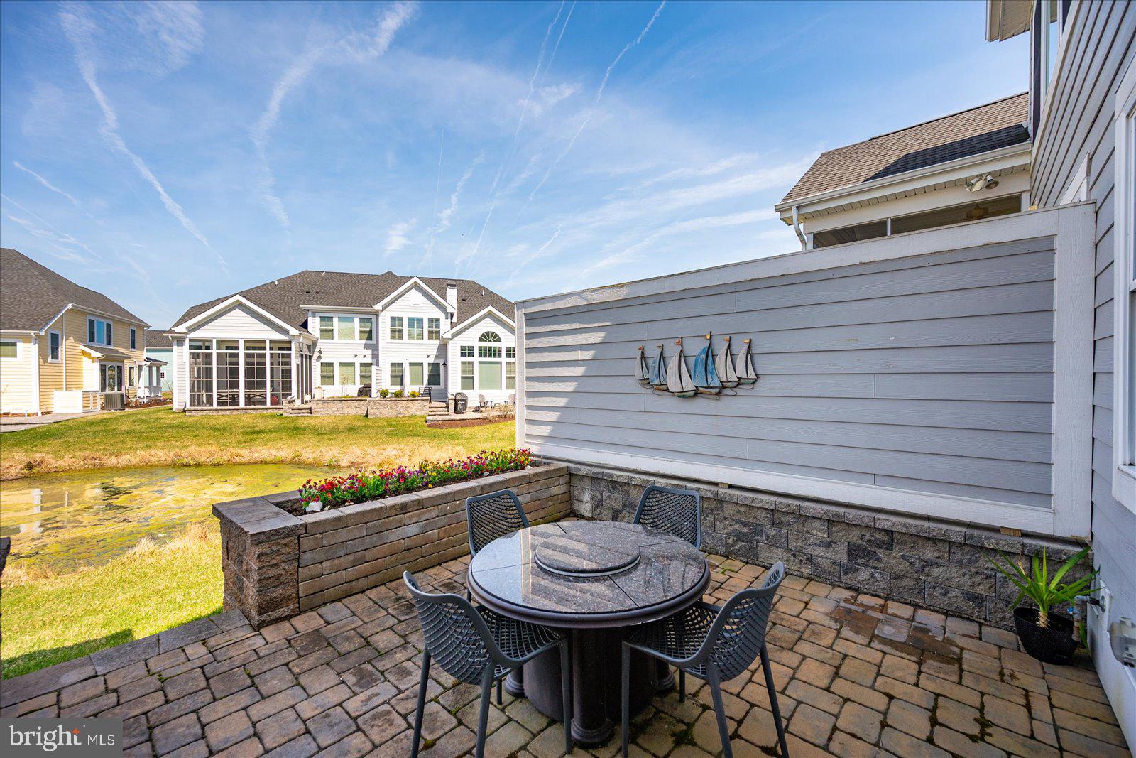 30361 SEA WATCH WALK