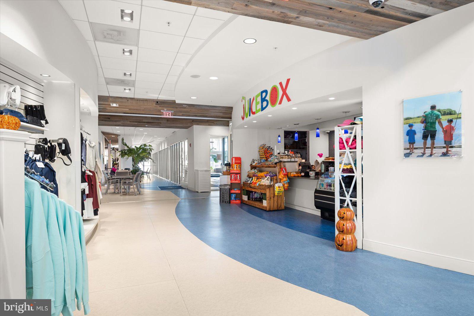 30361 SEA WATCH WALK