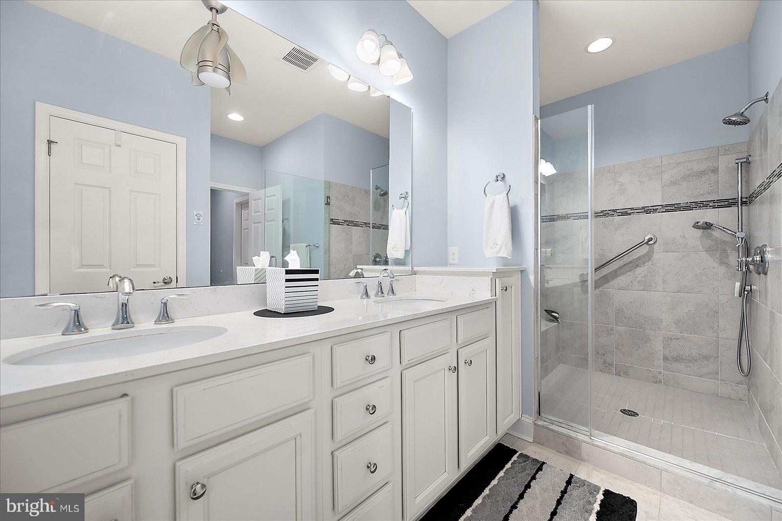 30361 SEA WATCH WALK