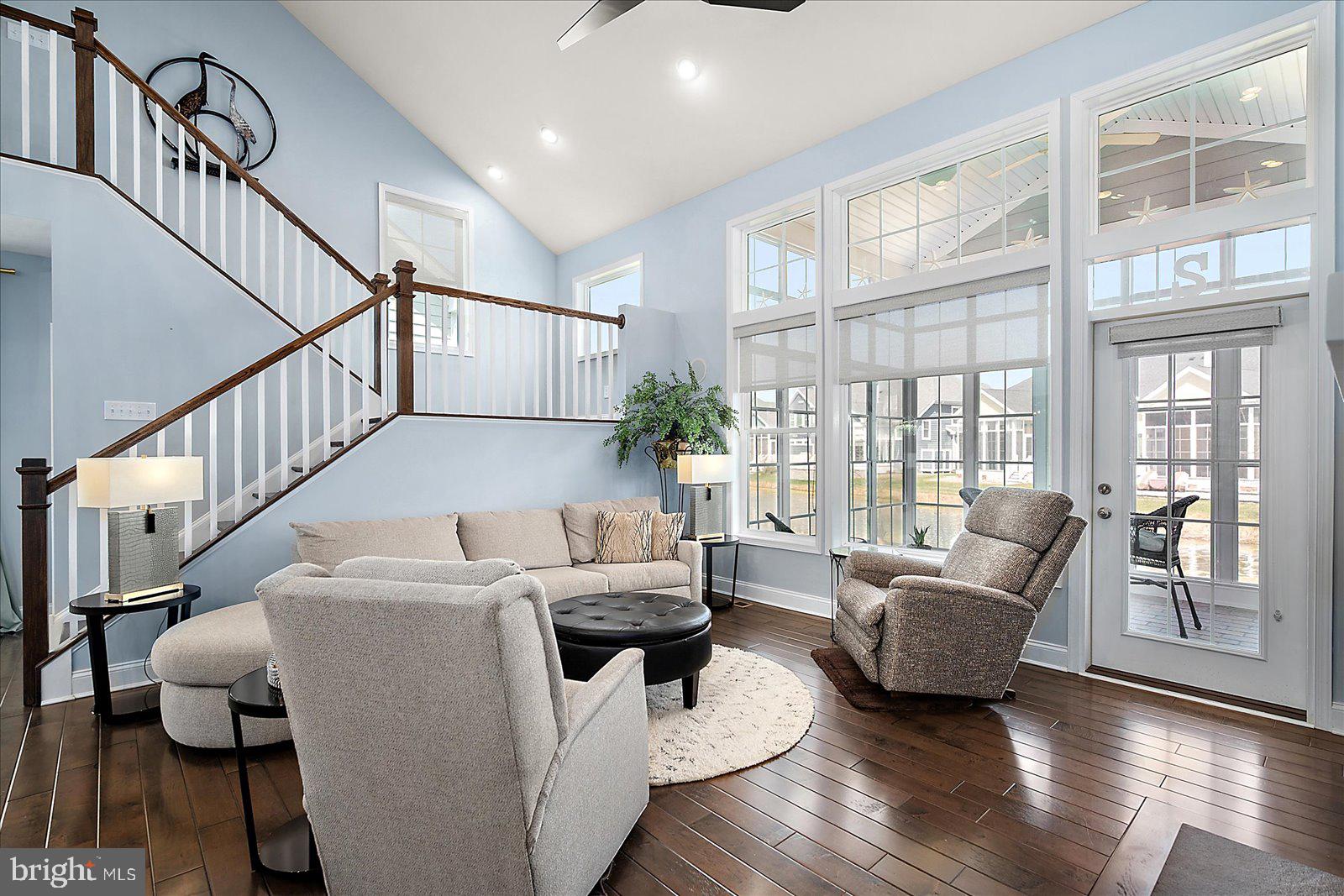 30361 SEA WATCH WALK