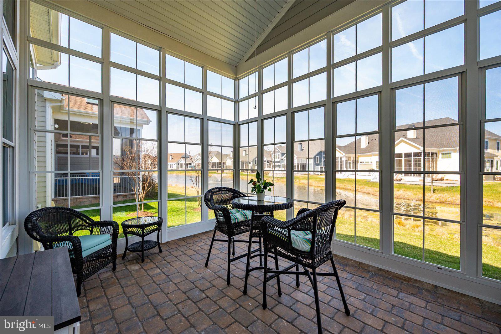 30361 SEA WATCH WALK