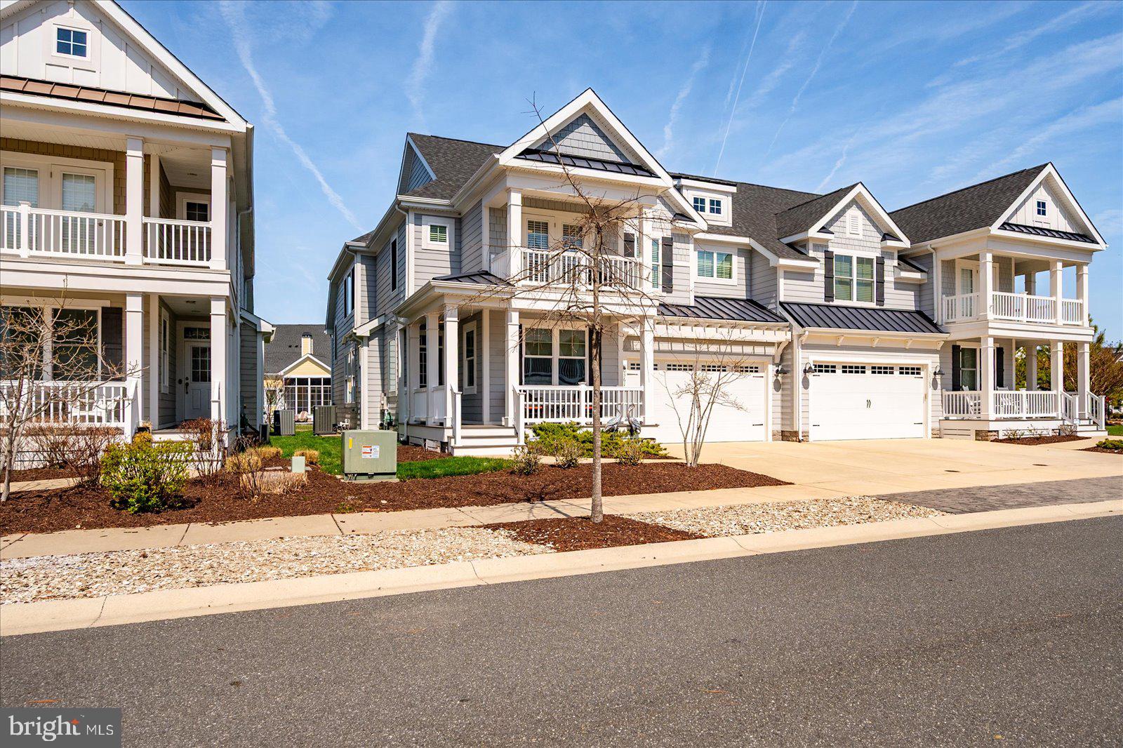 30361 SEA WATCH WALK