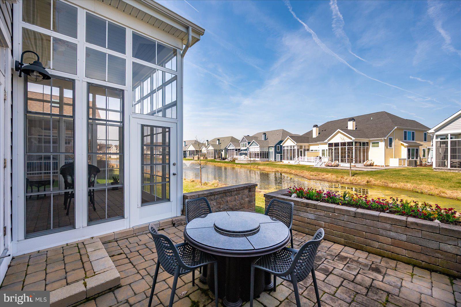 30361 SEA WATCH WALK