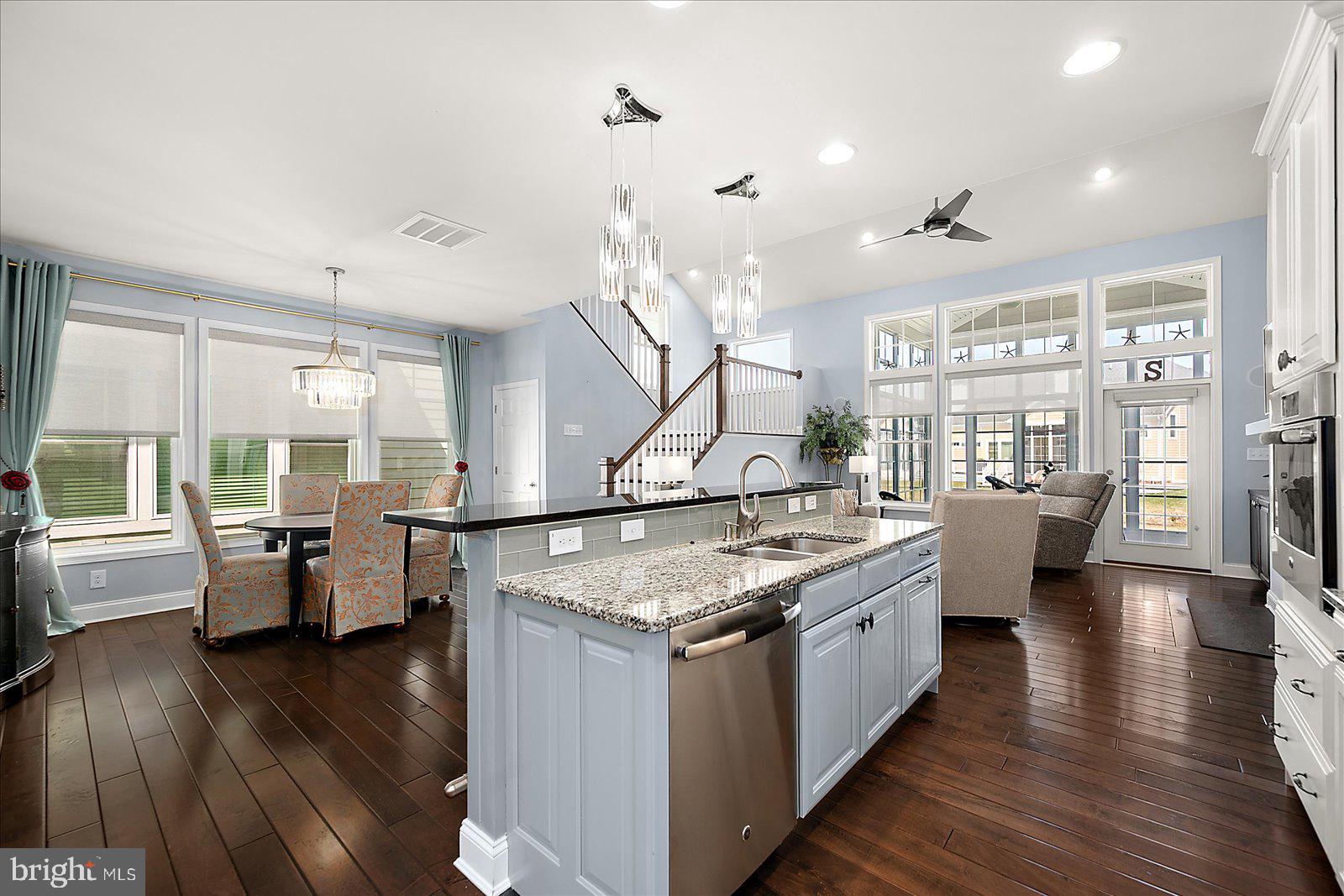 30361 SEA WATCH WALK