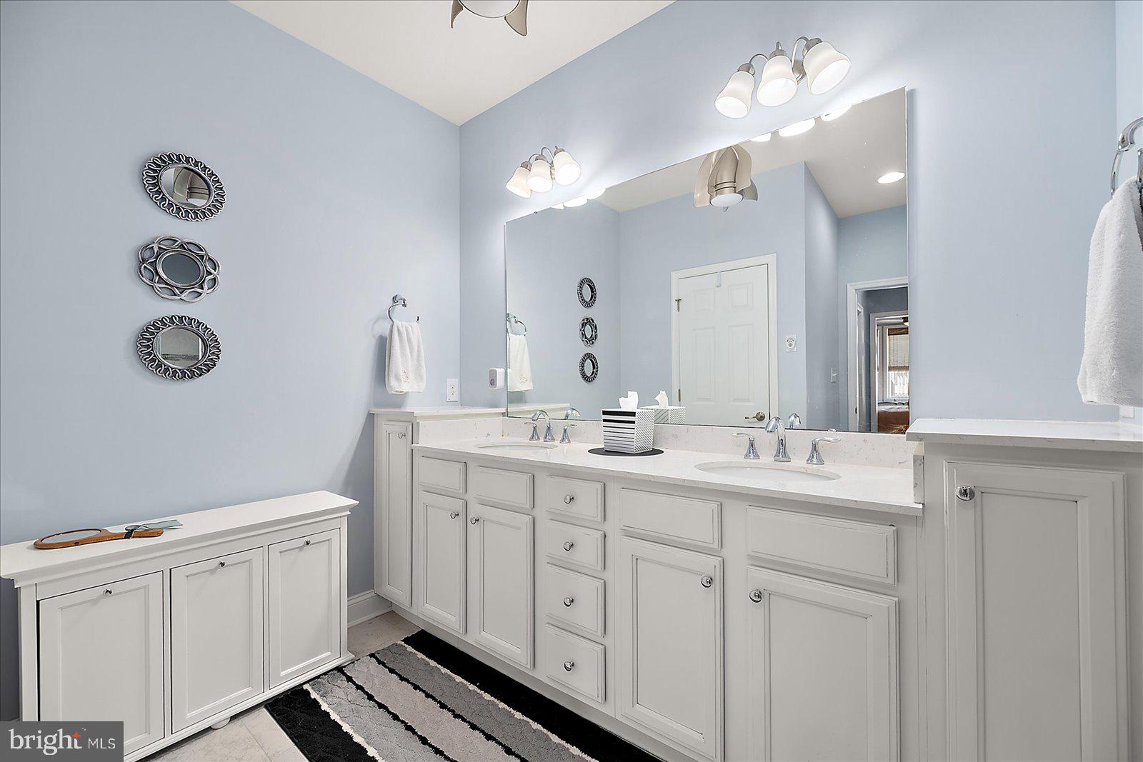 30361 SEA WATCH WALK