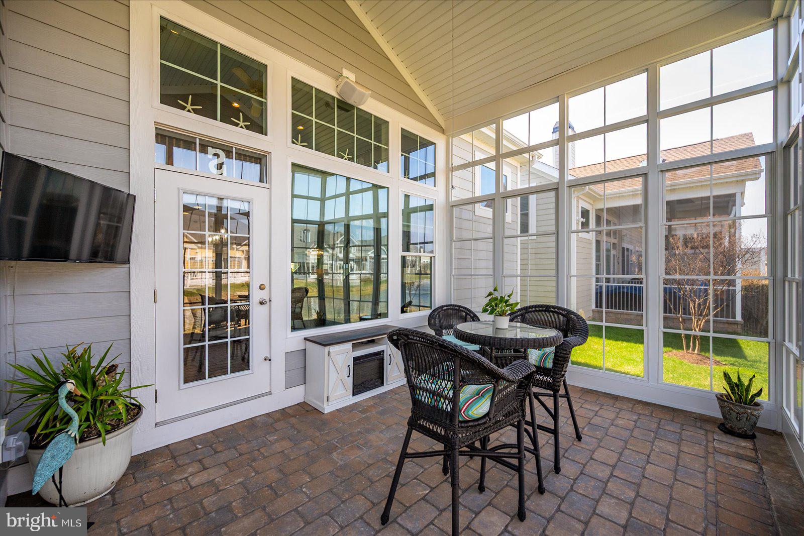 30361 SEA WATCH WALK