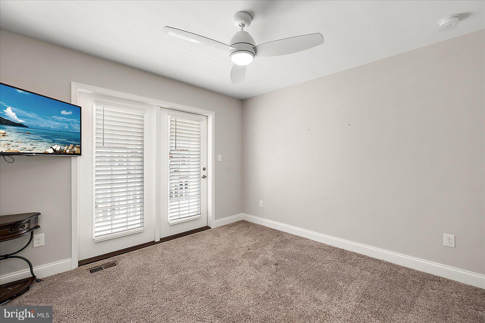 30361 SEA WATCH WALK