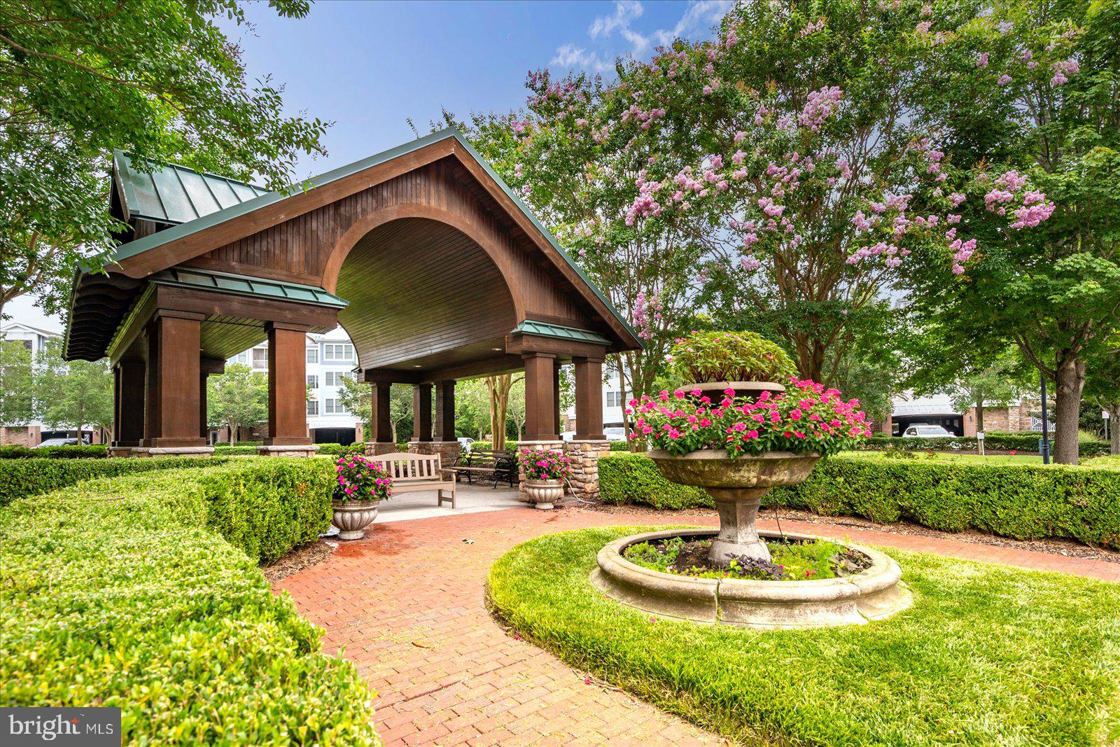 30361 SEA WATCH WALK