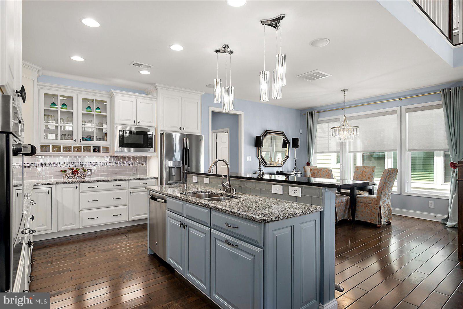 30361 SEA WATCH WALK