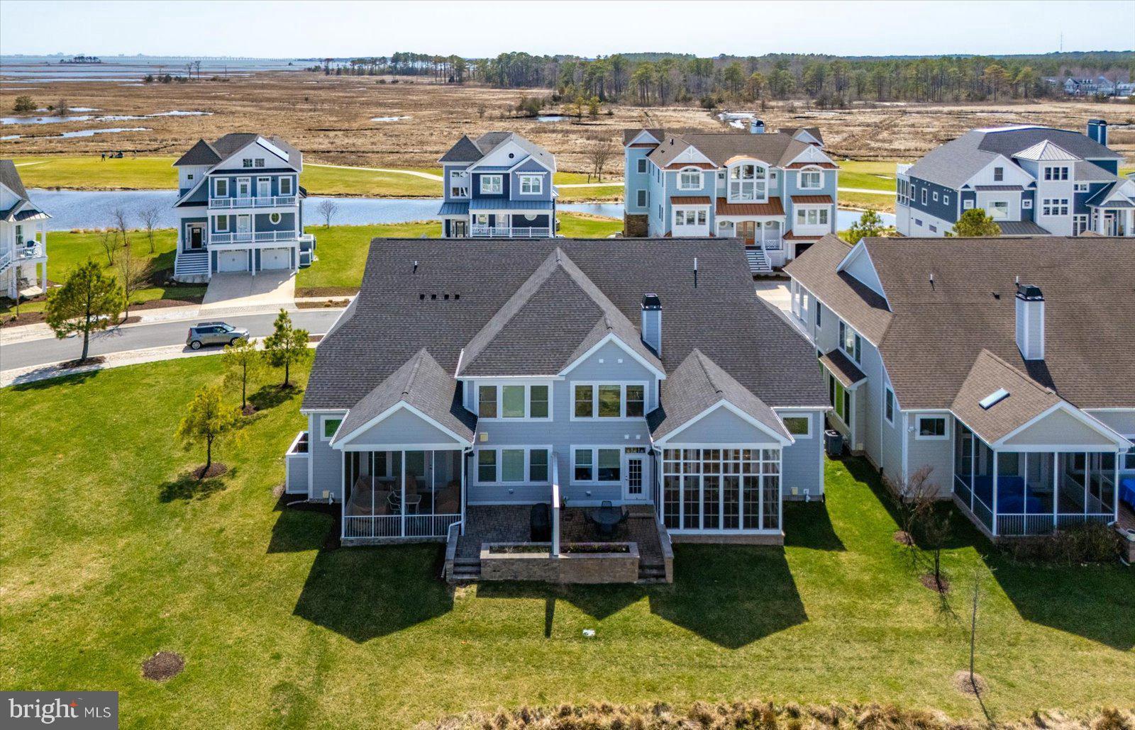 30361 SEA WATCH WALK