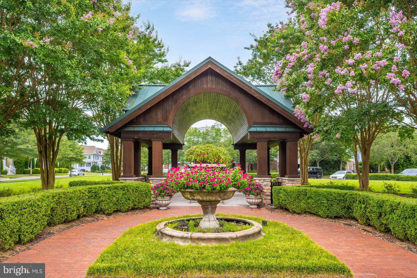 30361 SEA WATCH WALK