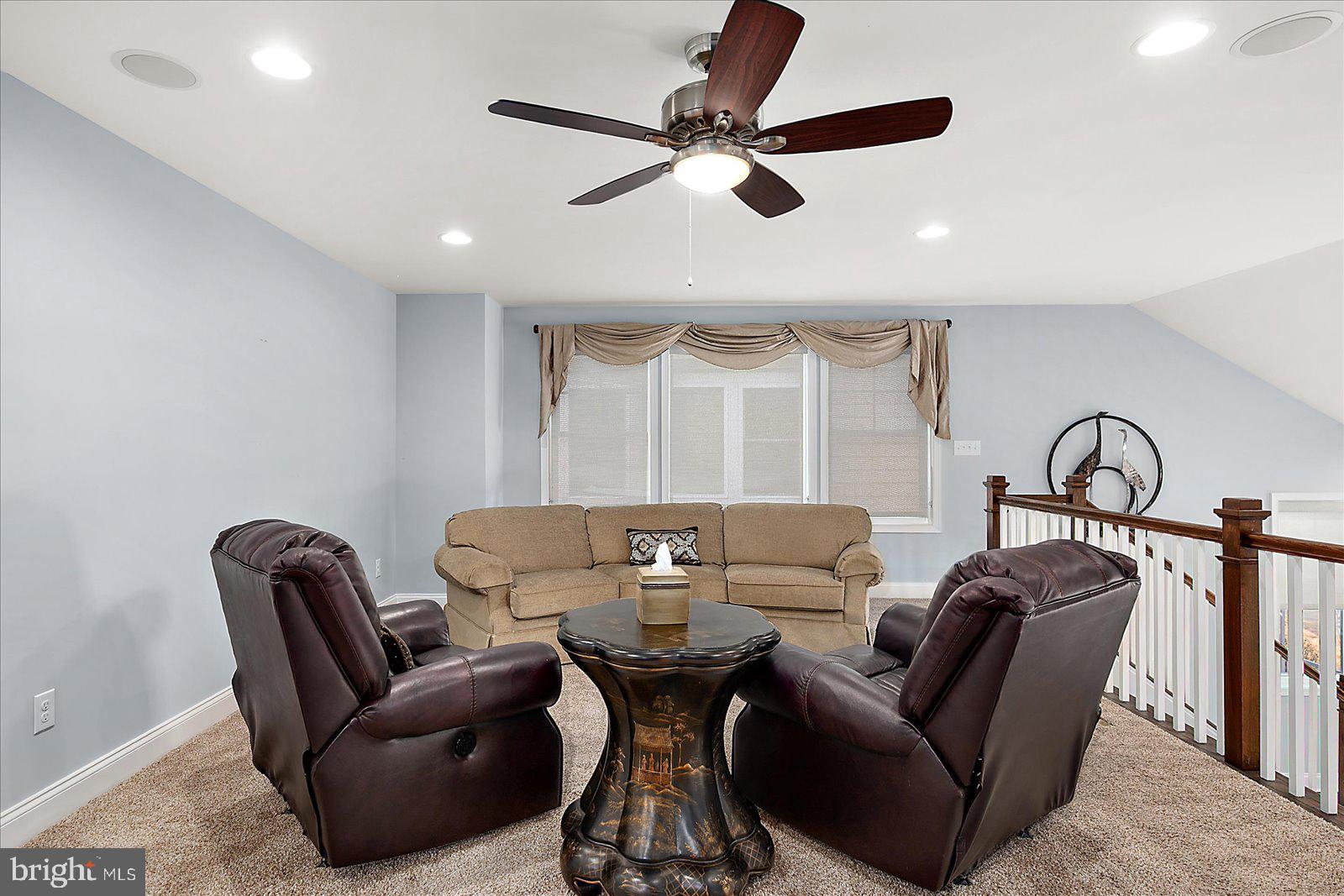 30361 SEA WATCH WALK