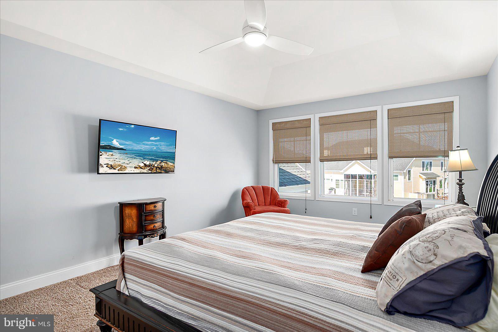 30361 SEA WATCH WALK