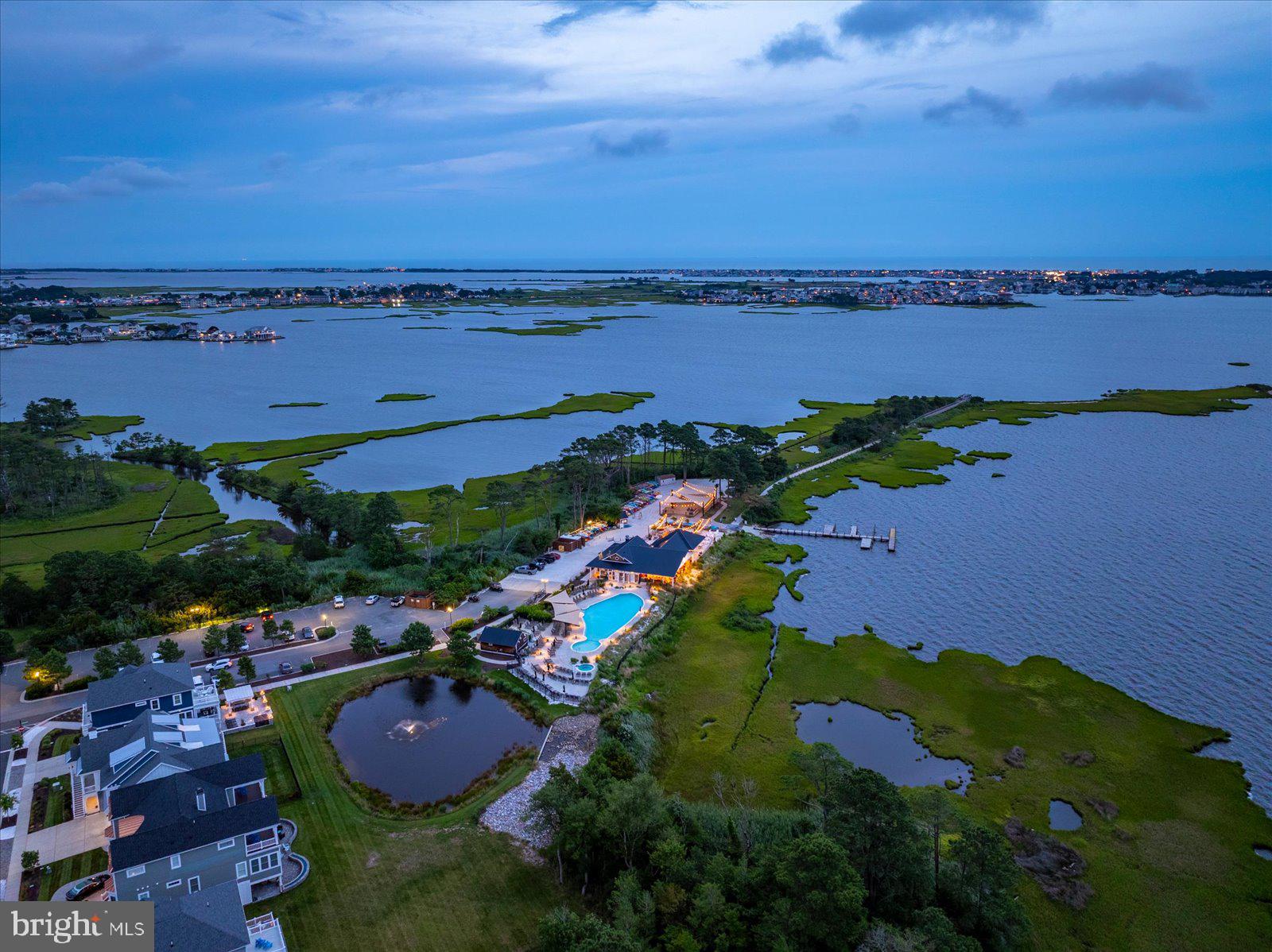 30361 SEA WATCH WALK