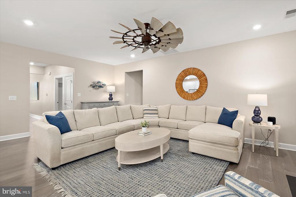 23054 BUTTERFLY COURT