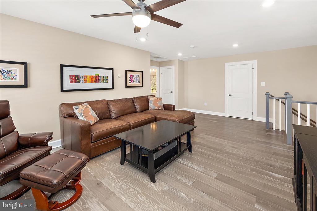 23054 BUTTERFLY COURT