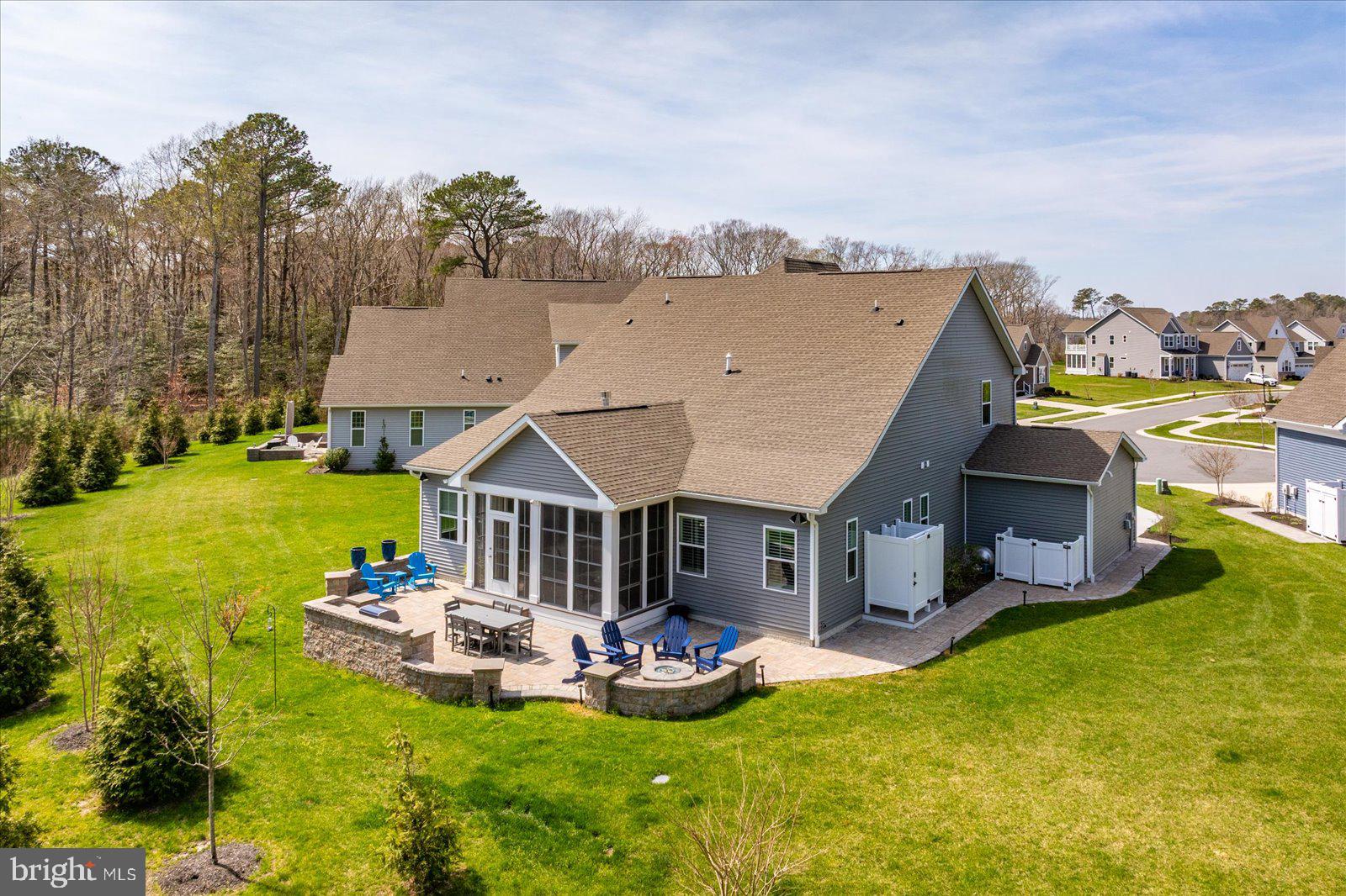 23054 BUTTERFLY COURT