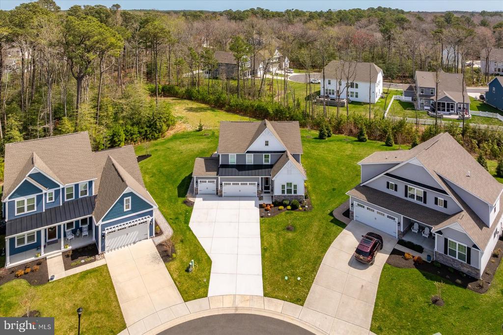 23054 BUTTERFLY COURT
