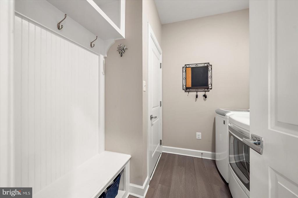 23054 BUTTERFLY COURT