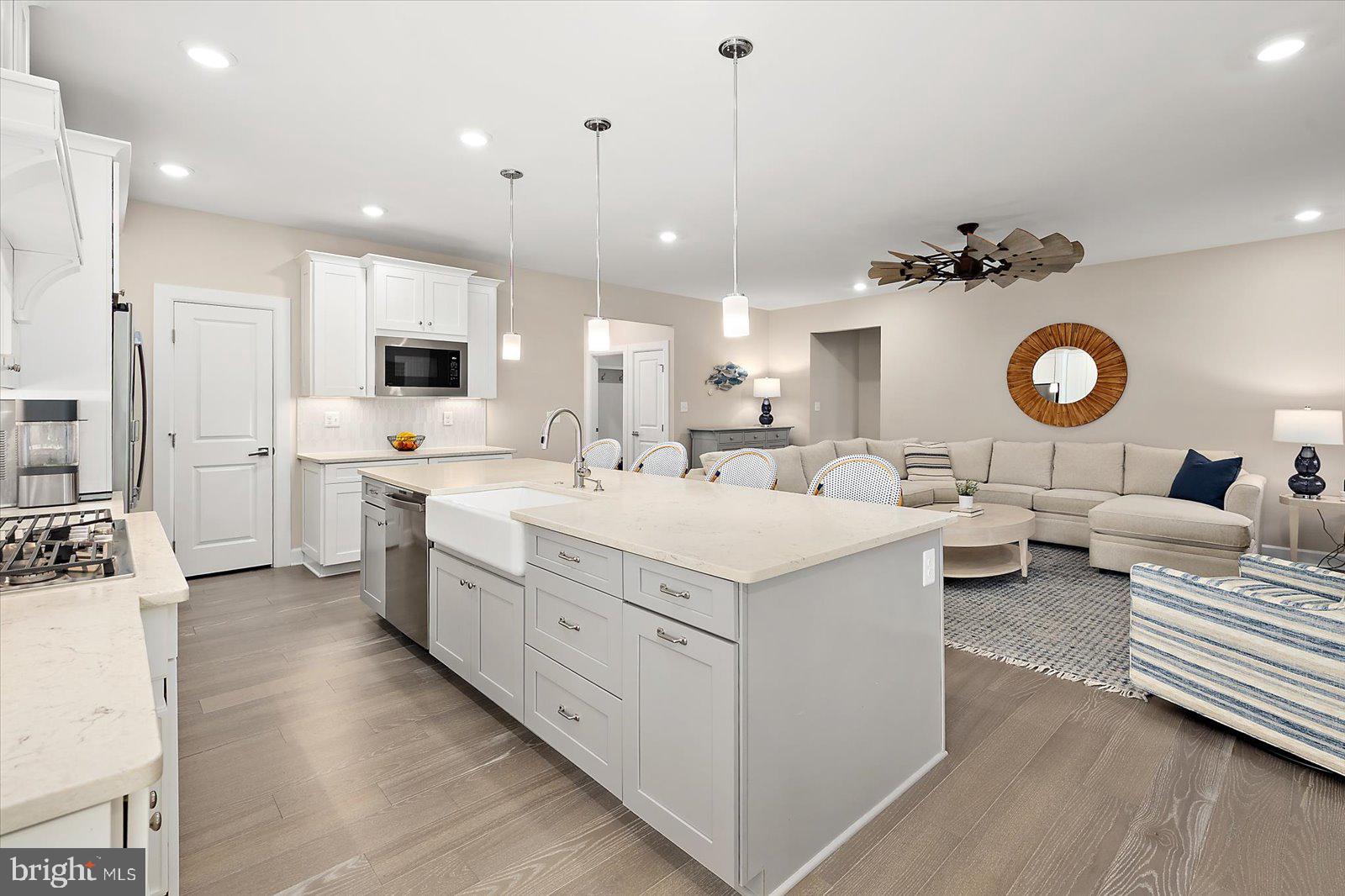 23054 BUTTERFLY COURT