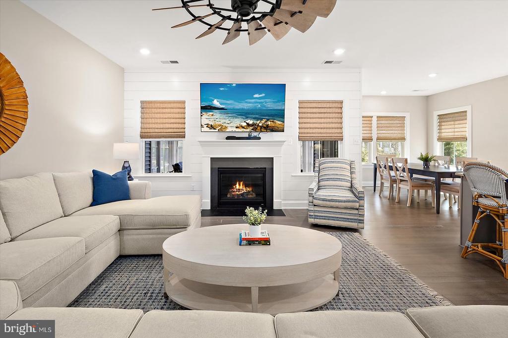 23054 BUTTERFLY COURT