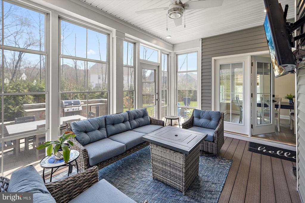 23054 BUTTERFLY COURT