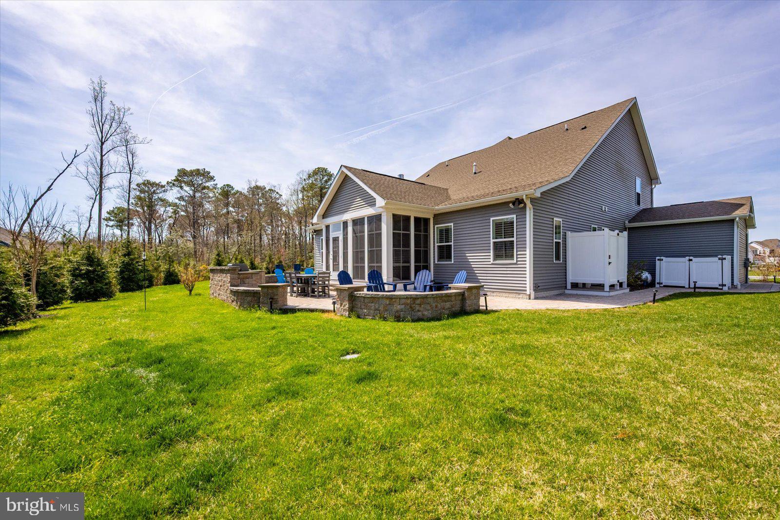 23054 BUTTERFLY COURT