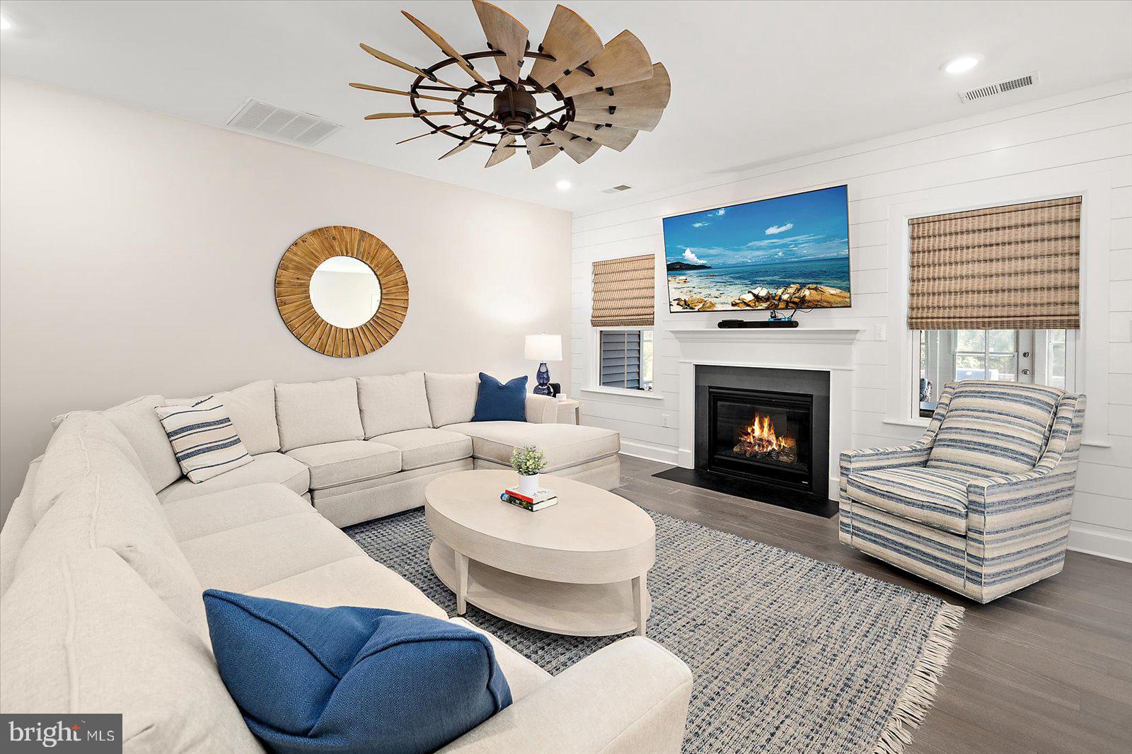 23054 BUTTERFLY COURT