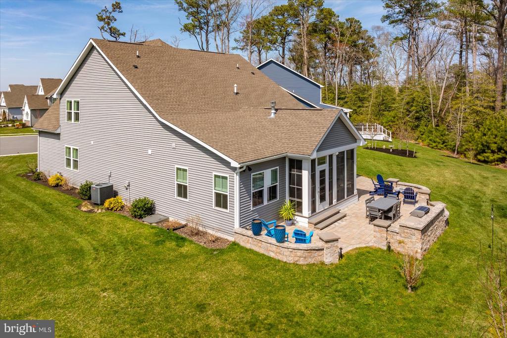 23054 BUTTERFLY COURT