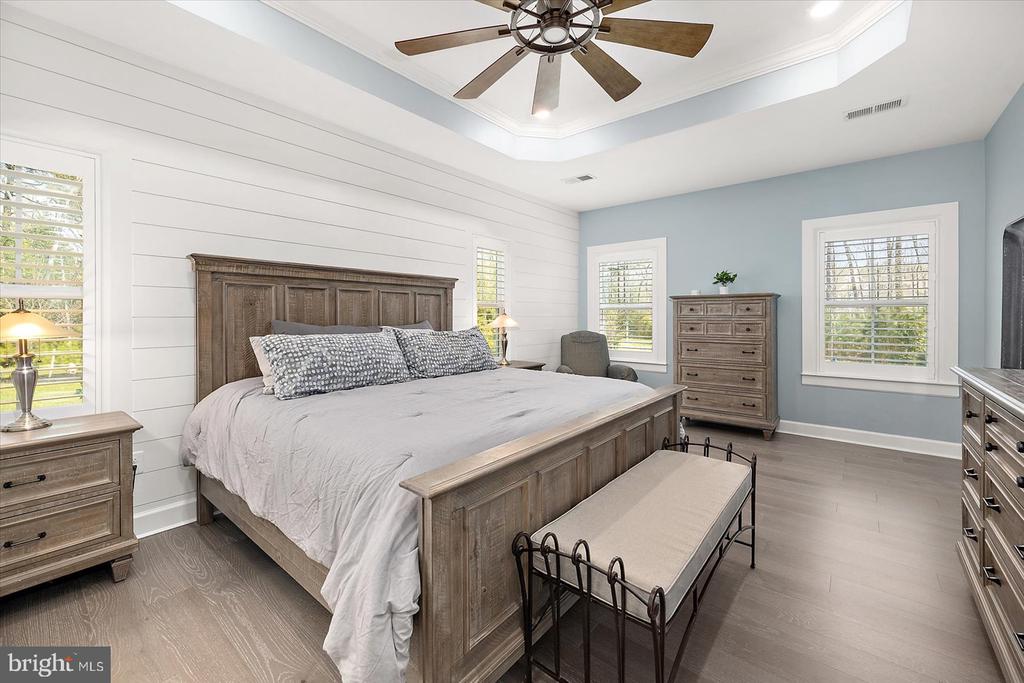 23054 BUTTERFLY COURT