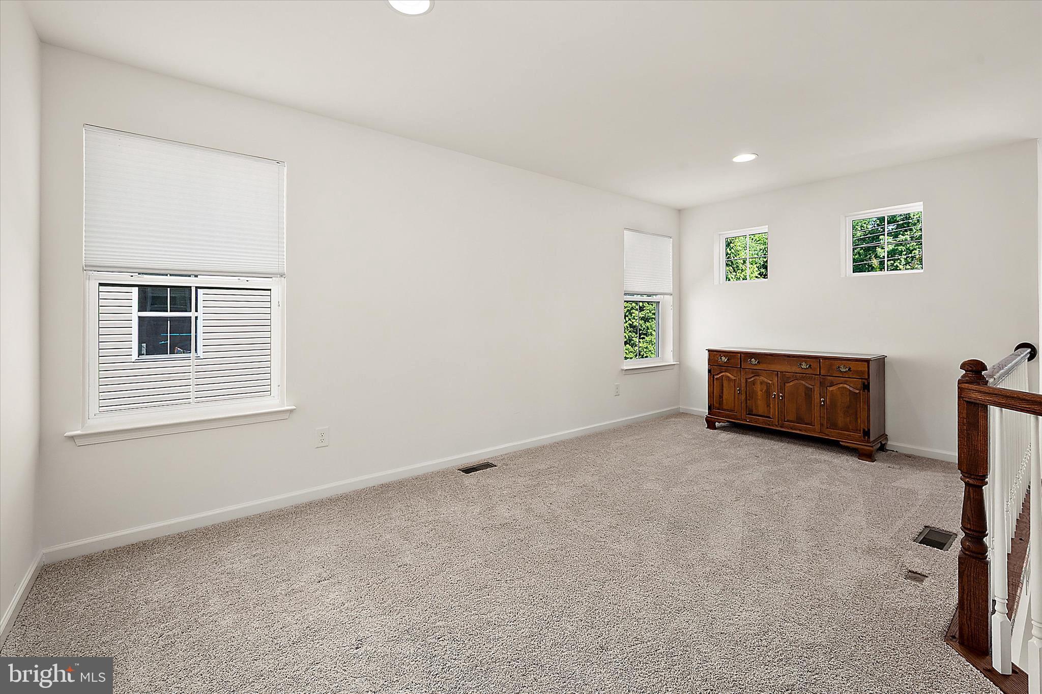 33281 LONE CEDAR LANDING