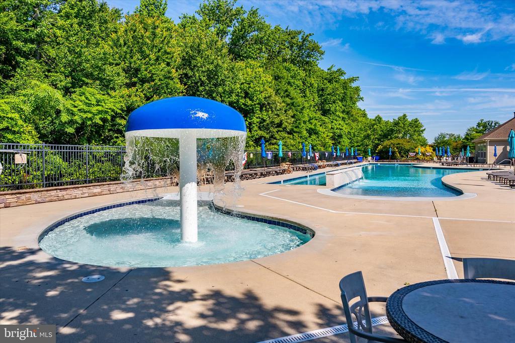 33281 LONE CEDAR LANDING