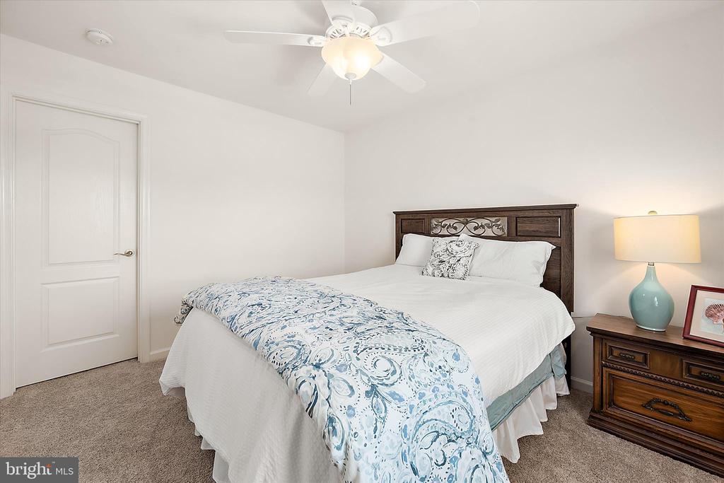 33281 LONE CEDAR LANDING