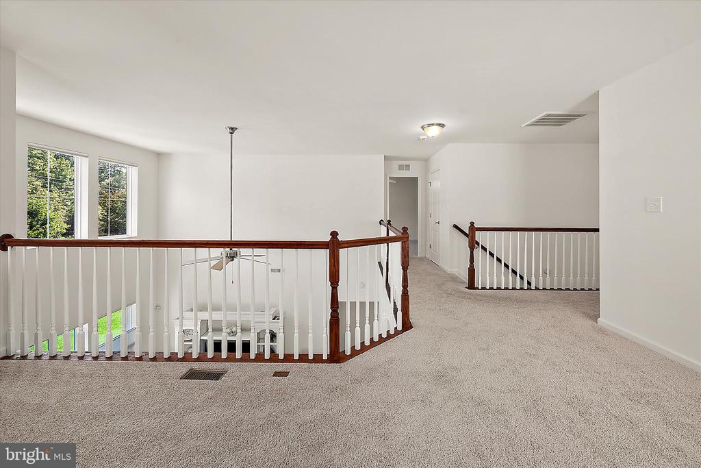 33281 LONE CEDAR LANDING