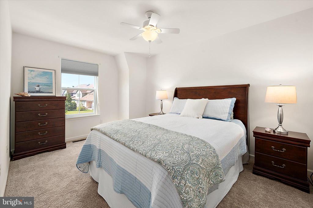 33281 LONE CEDAR LANDING