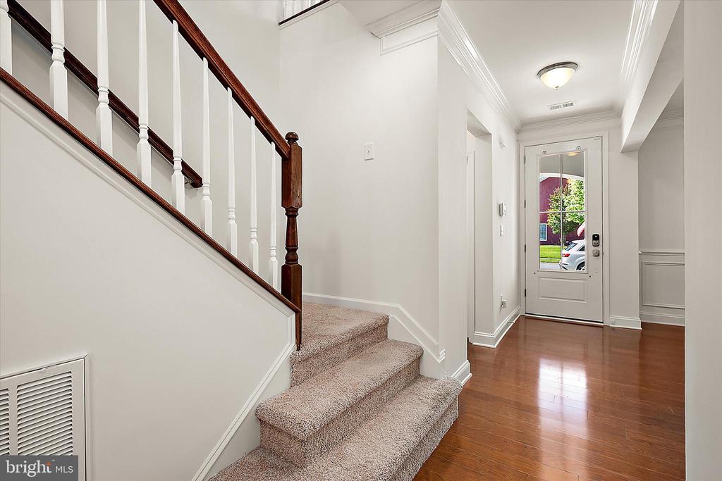 33281 LONE CEDAR LANDING