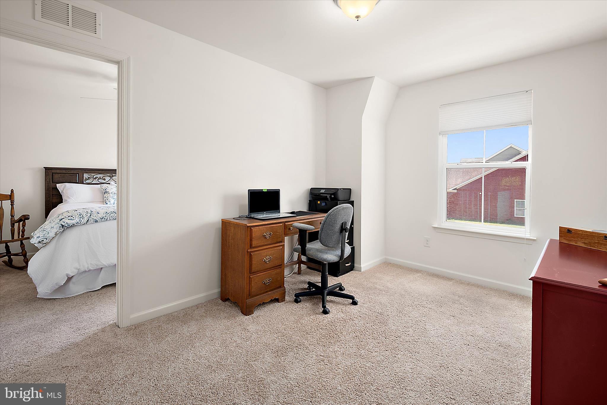33281 LONE CEDAR LANDING
