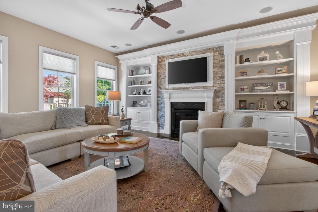 29390 SPY GLASS LANE