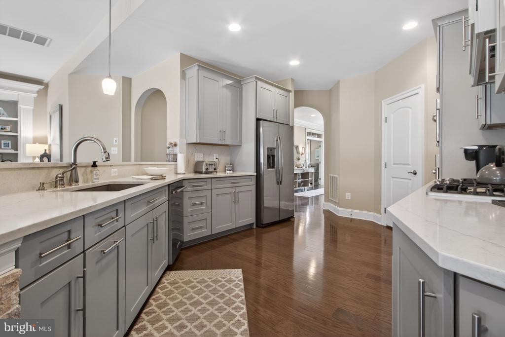 29390 SPY GLASS LANE
